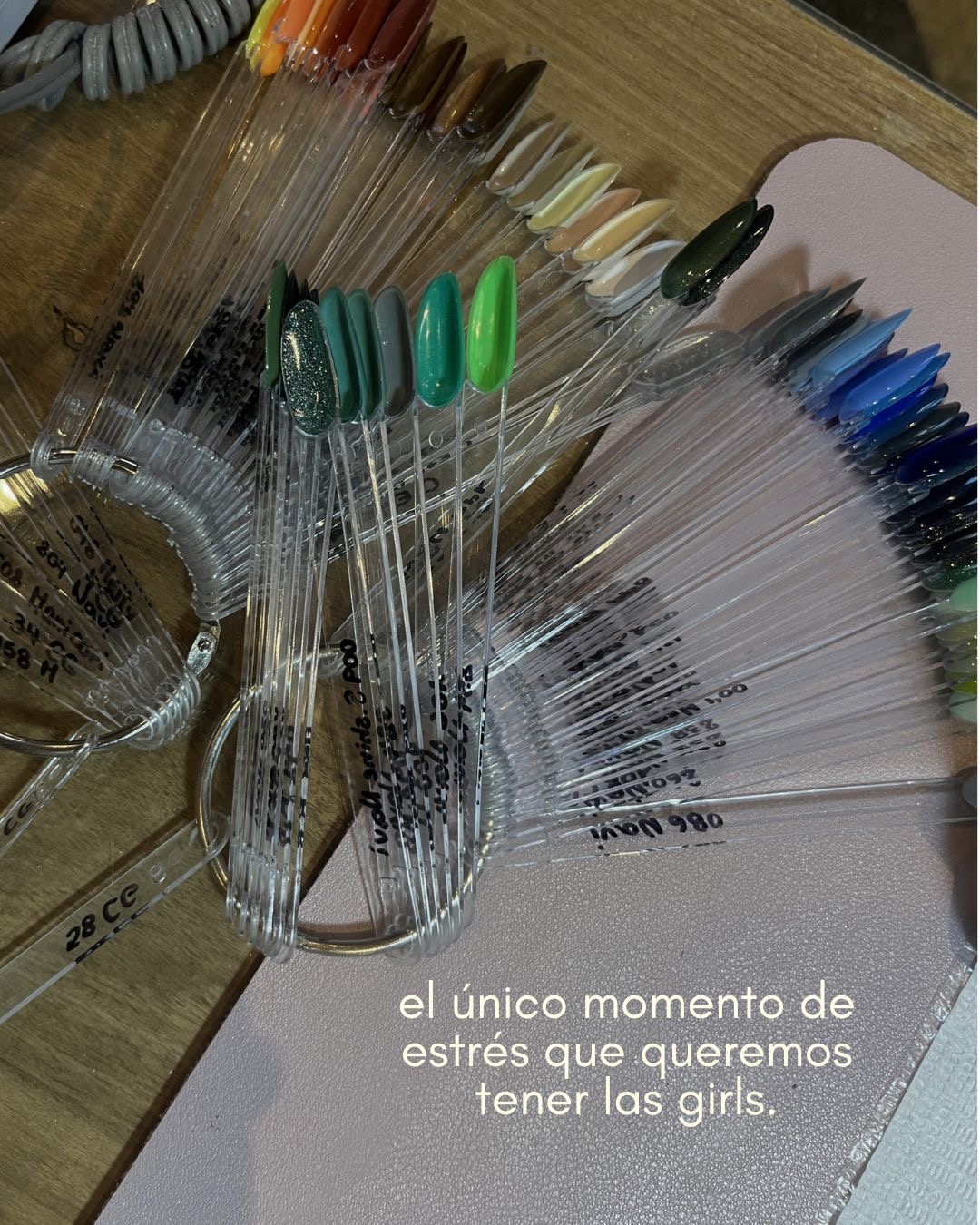 Uñas I — 4